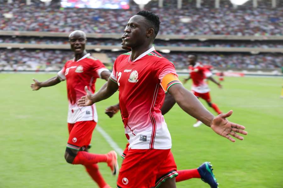 Wanyama celebrates with his teammates after converting a penalty during the 2019 Africa Cup of Nations