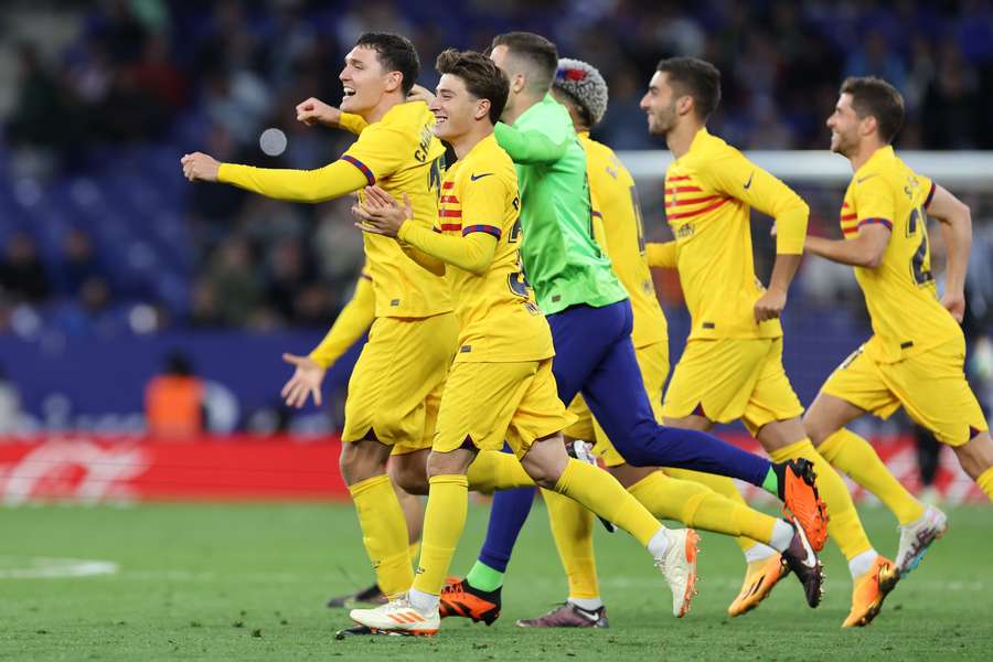 Los jugadores del Barça celebran el campeonato de Liga