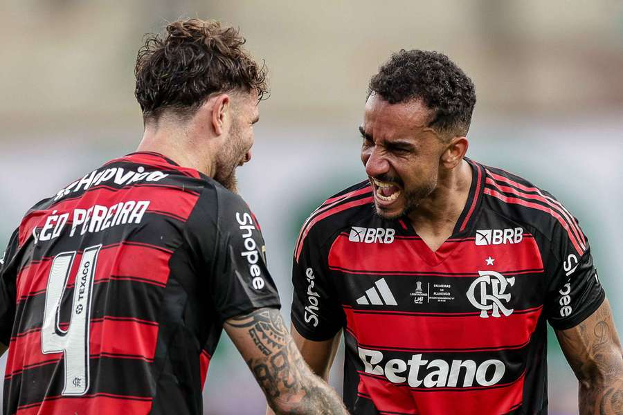 Danilo e Léo Pereira, do Flamengo, estão na equipa ideal da Libertadores