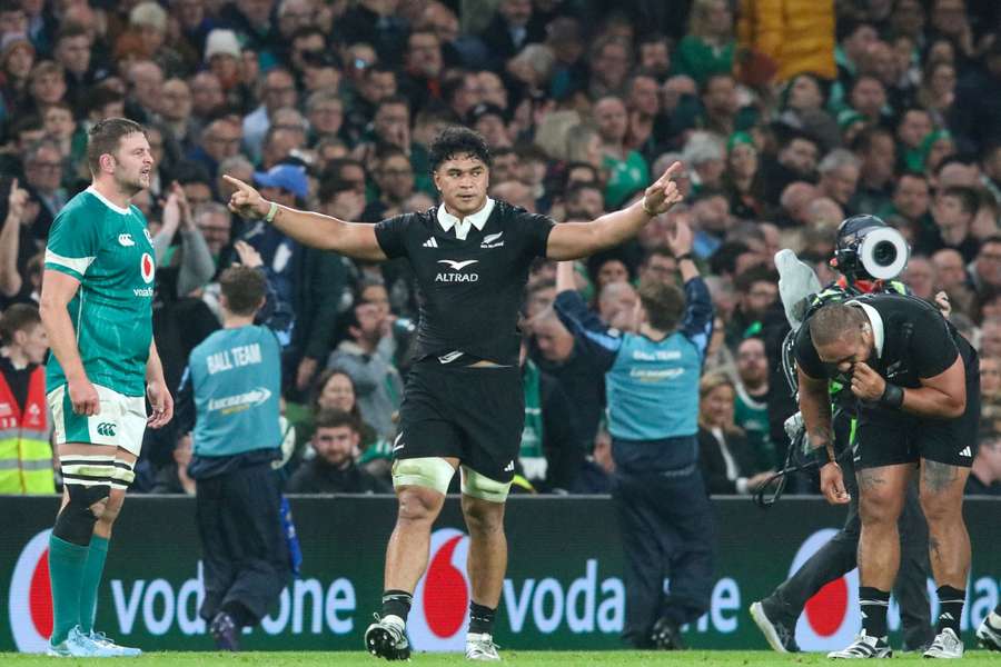 Wallace Sititi face à l'Irlande la semaine dernière.