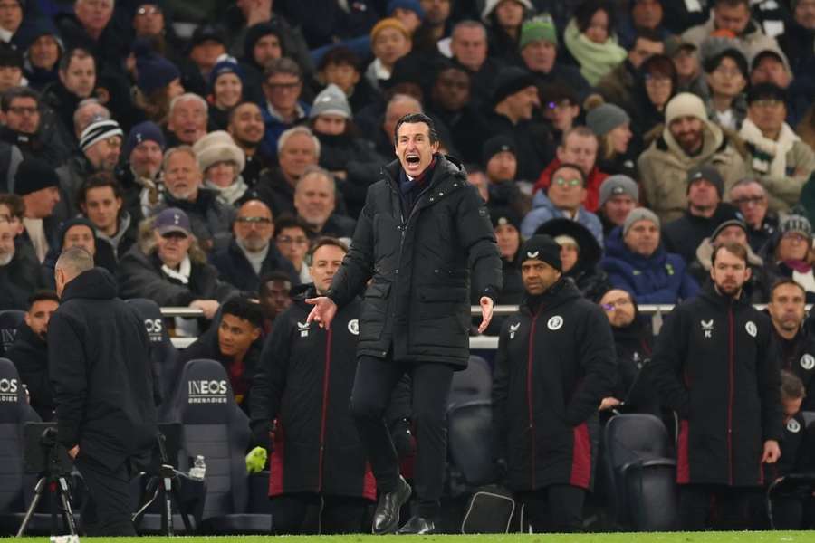 Unai Emery gestures during the UEFA Champions League match between Club Brugge and Aston Villa