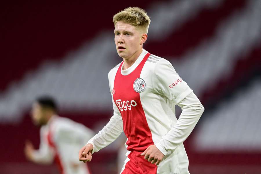 Kristian Hlynsson was in de uitwedstrijd tegen FC Utrecht tweemaal trefzeker voor Ajax 1