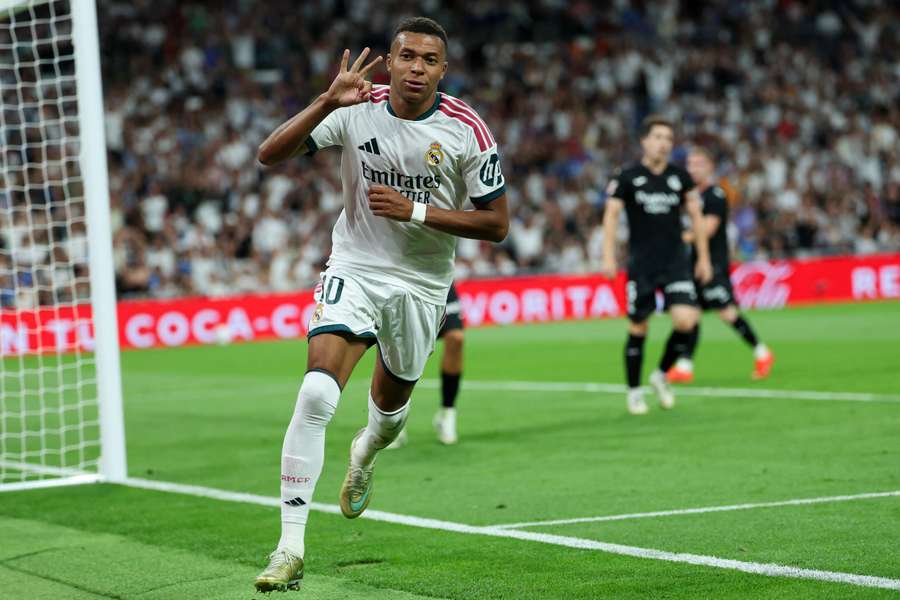 Real Madryt wygrywa pierwsze spotkanie na Bernabeu, hat-trick Kyliana Mbappe