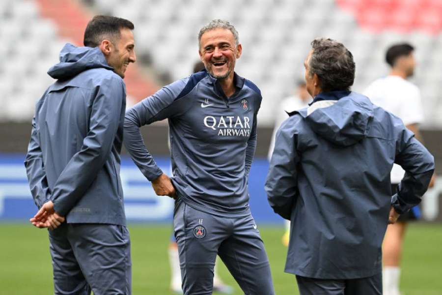 Luis Enrique está próximo de dar novo título francês ao PSG Luis Enrique está próximo de dar novo título francês ao PSG