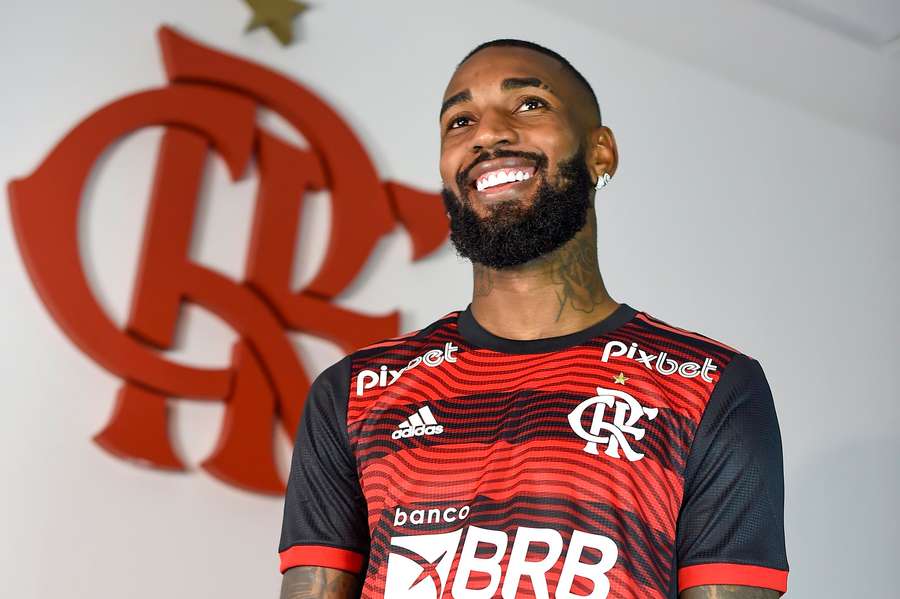 Gerson usará a camisa 20 em sua volta ao Flamengo