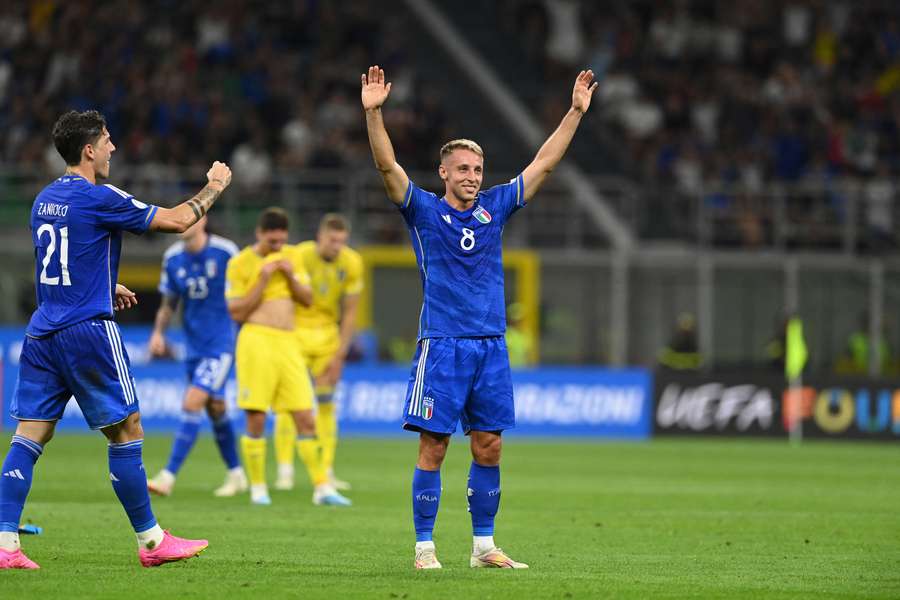 Davide Frattesi scored a brace for Italy