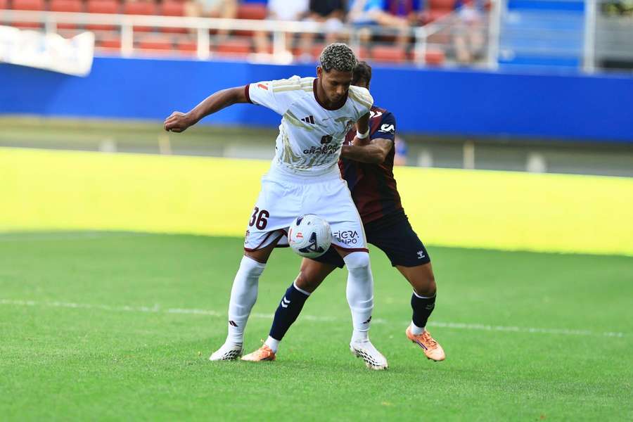 AC Milan step up interest in Granada wonderkid Owen Emeka AC Milan step up interest in Granada wonderkid Owen Emeka