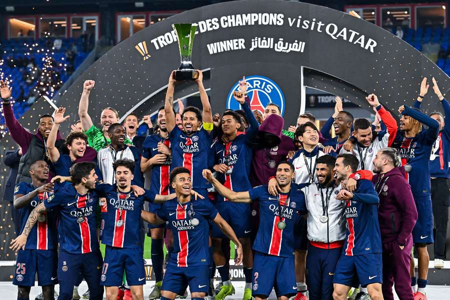 El PSG celebrando otro trofeo