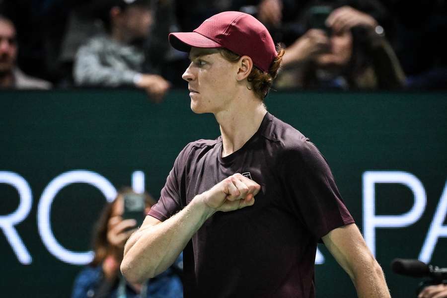 Jannik Sinner půjde do finále jako obrovský favorit.