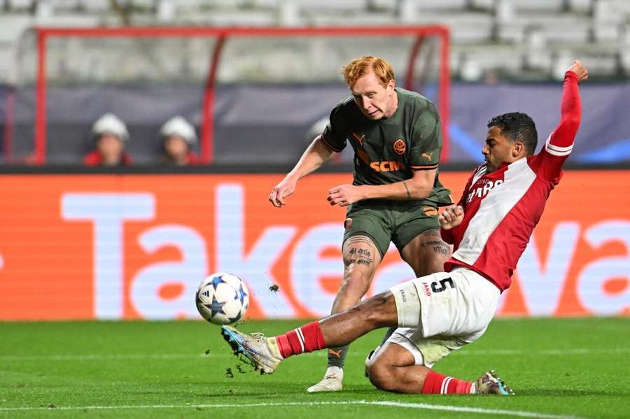 Shakhtar in action against Antwerp