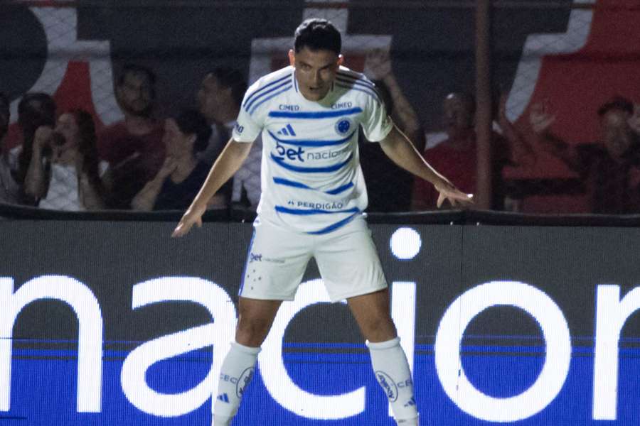 Bruno Rodrigues fez o golo da vitória do Cruzeiro no Sul de Minas Bruno Rodrigues fez o golo da vitória do Cruzeiro no Sul de Minas
