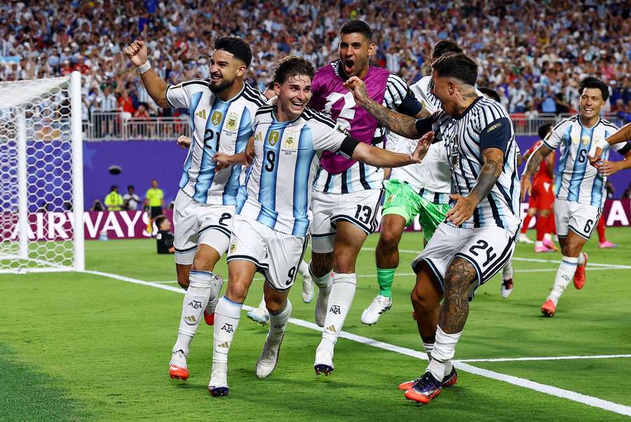 Alvarez nets the winner as Argentina beat Switzerland Alvarez nets the winner as Argentina beat Switzerland