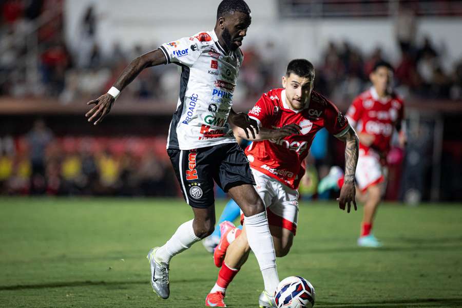 Empate sem gols permaneceu no estádio Onésio Brasileiro Alvarenga