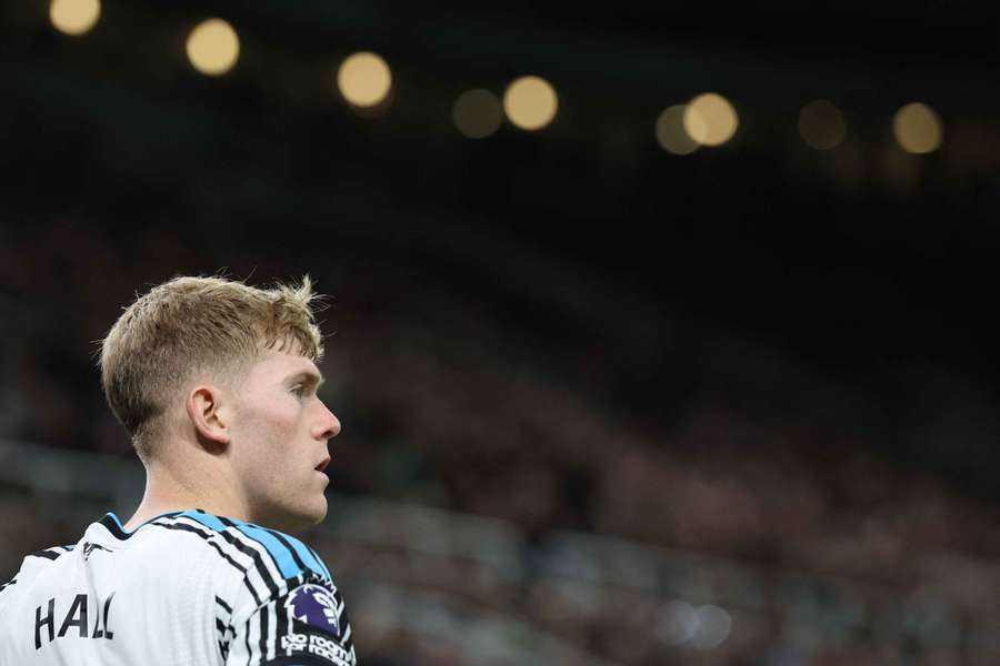 Lewis Hall makes decision on swapping Newcastle for Manchester United Lewis Hall makes decision on swapping Newcastle for Manchester United