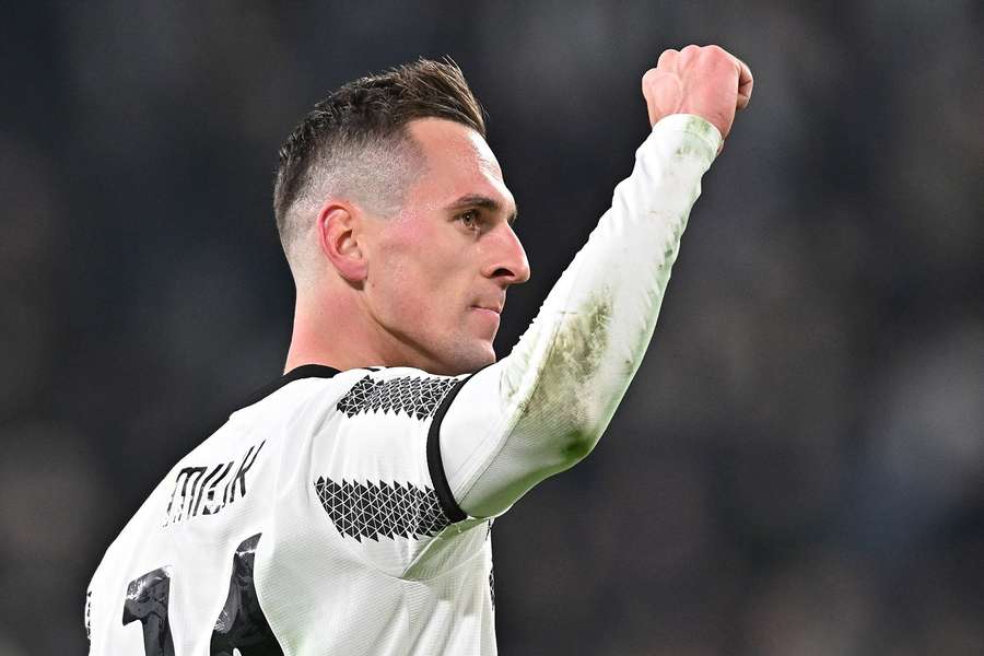 Arkadiusz Milik tekent bij Juventus een contract voor drie jaar