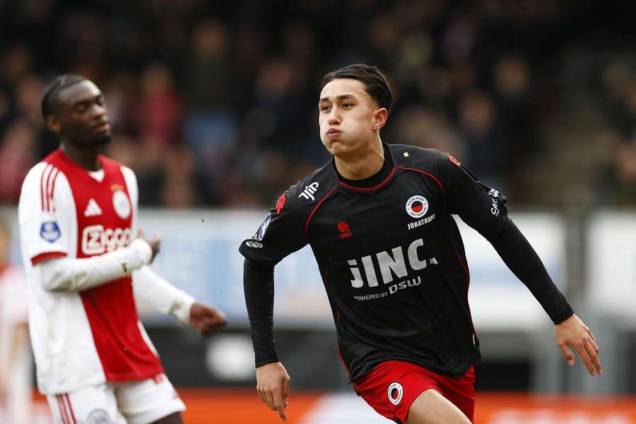 Ajax squander two-go