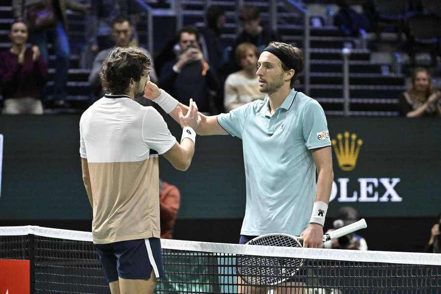 Valentin Vacherot znów pokonał Arthura Rinderknecha w meczu kuzynów w Paryżu Valentin Vacherot znów pokonał Arthura Rinderknecha w meczu kuzynów w Paryżu