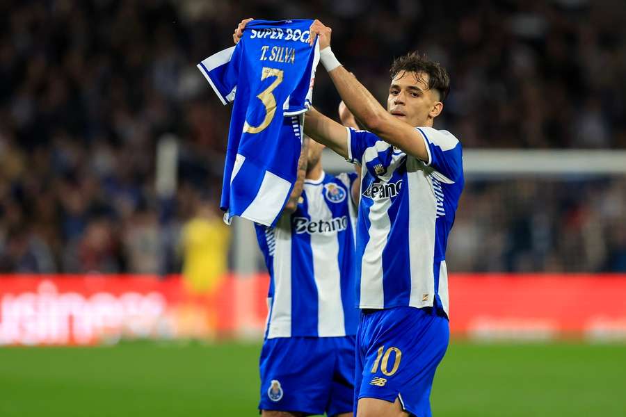 Gabri Veiga fez o 1-0 aos 14 minutos e dedicou o golo a Thiago Silva