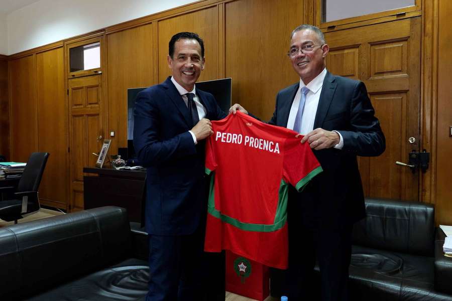 Pedro Proença ofereceu camisola a Fouzi Lekjaa