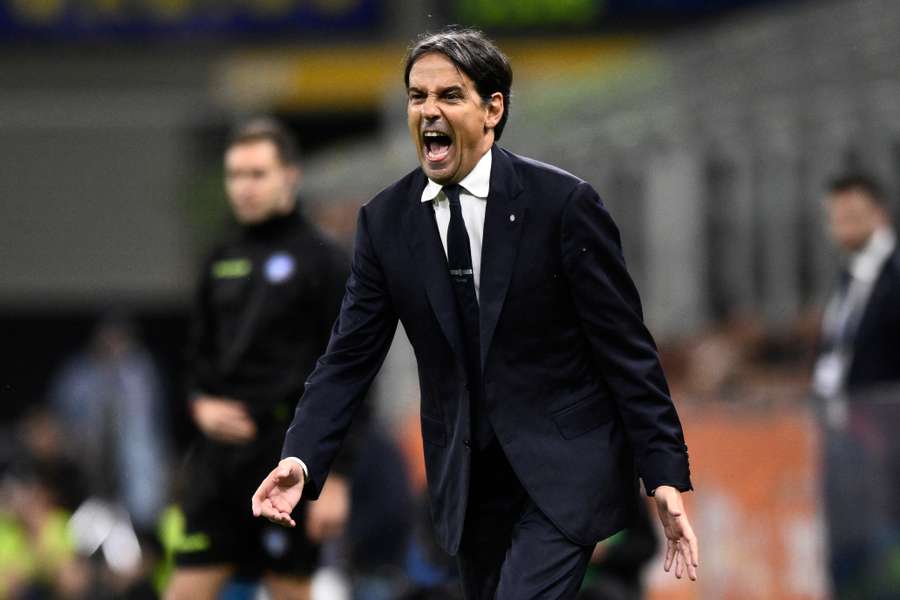 Rumroes ligam Simone Inzaghi, técnico da Inter de Milão, ao Al-Hilal