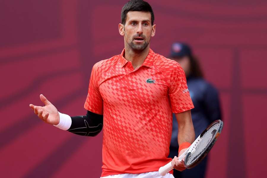 Djokovic chegou a perder o primeiro set, mas venceu na estreia em Banja Luka