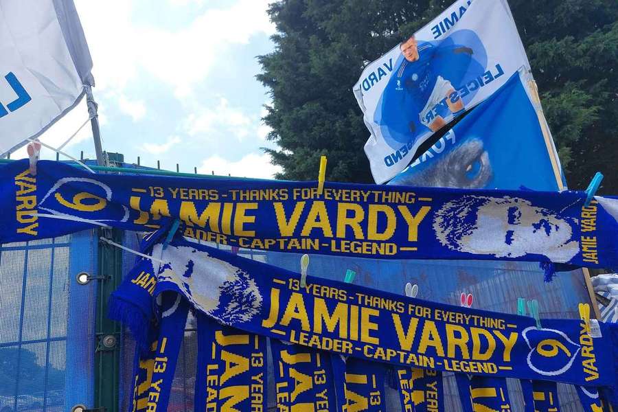 Jamie Vardy scarves Jamie Vardy scarves