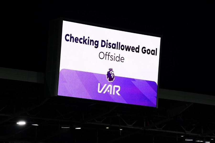 Tecnologia do impedimento será aprimorada na Premier League