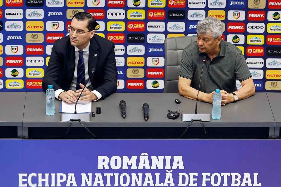 Răzvan Burleanu alături de selecționerul Mircea Lucescu, tatăl lui Răzvan.