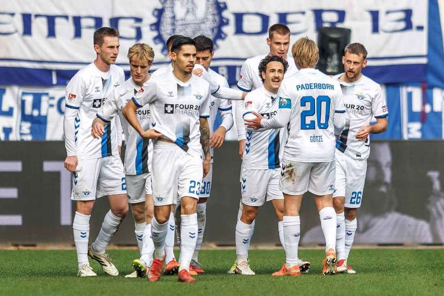 Der SC Paderborn setzt sich weiter auf den Aufstiegsplätzen der 2. Bundesliga fest. Der SC Paderborn setzt sich weiter auf den Aufstiegsplätzen der 2. Bundesliga fest.