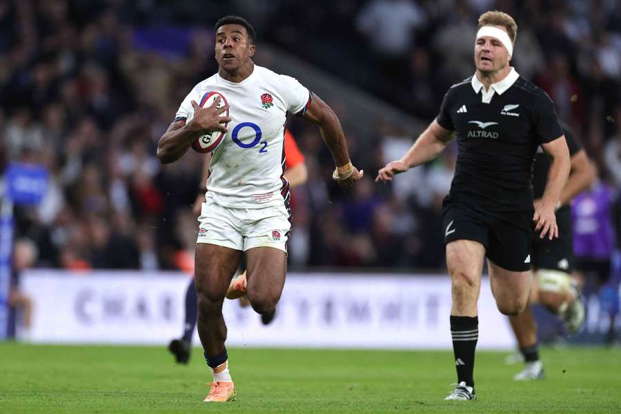 Feyi-Waboso scored a try in England's narrow loss to the All Blacks