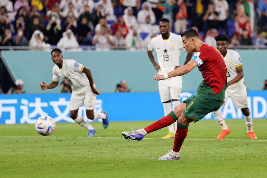 Cristiano Ronaldo proti Ghaně proměnil penaltu a gólově se prosadil na svém pátém mistrovství světa.