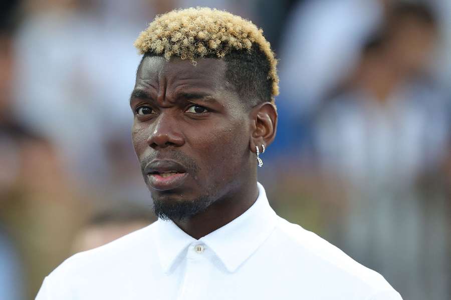 Pogba rescindiu o contrato com a Juventus em novembro e agora é um agente livre