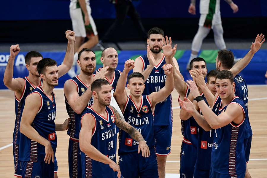 Serbia celebra el pase a semifinales.