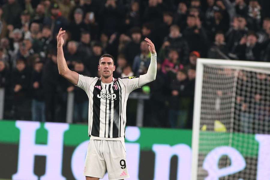 Dusan Vlahovic celebrates his goal against Sporting Dusan Vlahovic celebrates his goal against Sporting