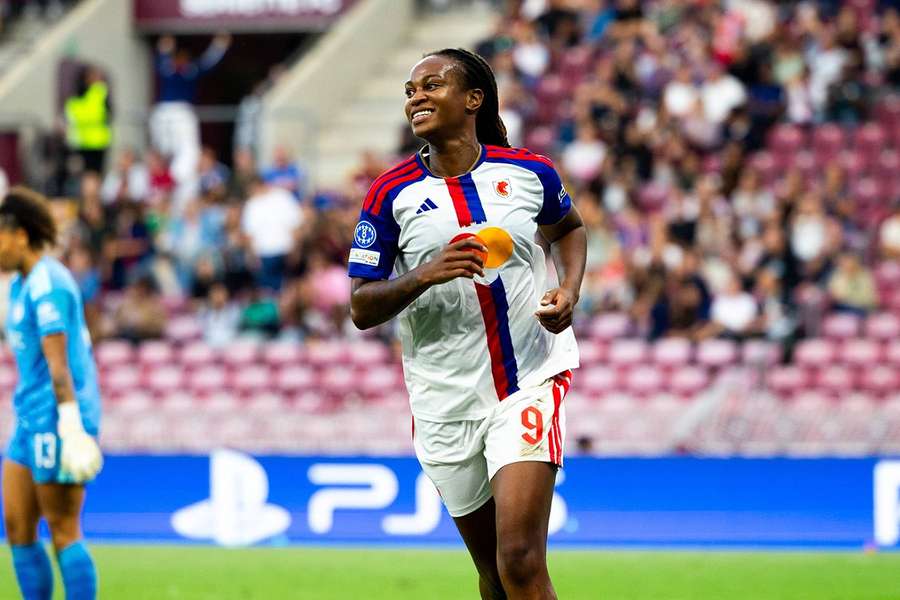 Avec un triplé de Katoto, l'OL Lyonnes humilie Servette et démarre fort en Ligue des champions