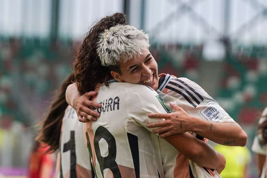 Espanha e Coreia do Norte vão defrontar-se na final da prova Espanha e Coreia do Norte vão defrontar-se na final da prova