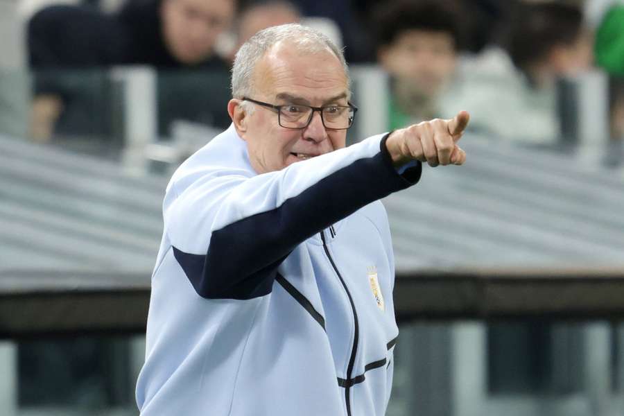 Uruguai, de Bielsa, é um dos menores países da Copa Uruguai, de Bielsa, é um dos menores países da Copa