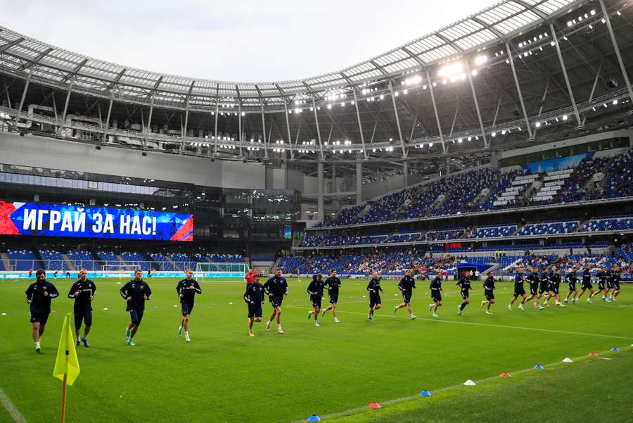 Russia's national football team warm up