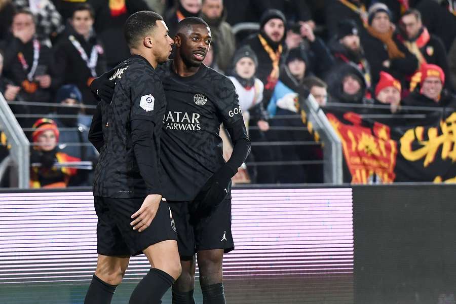 PSG viert een doelpunt PSG viert een doelpunt