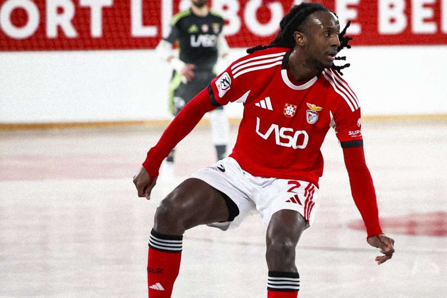 Benfica apurou-se para os oitavos de final da Taça