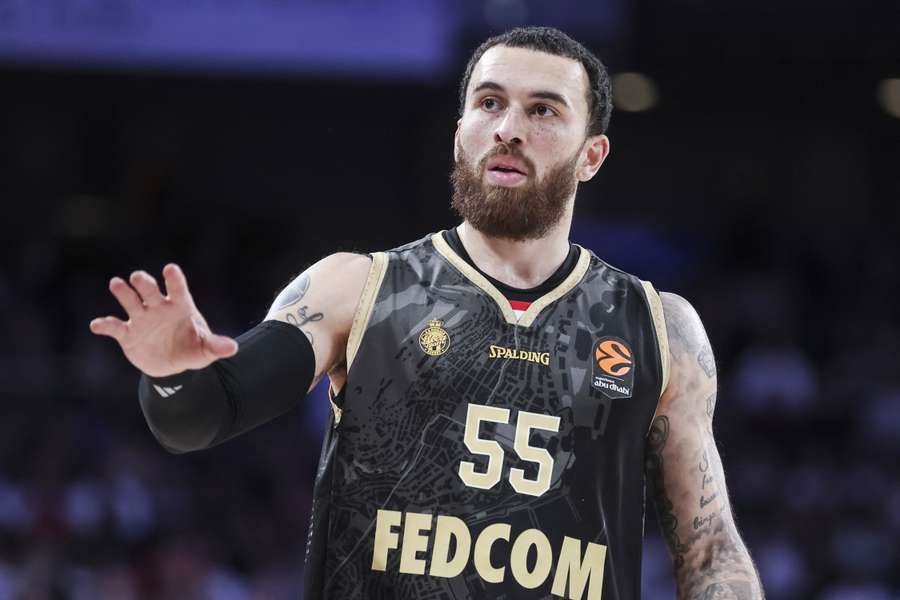 Mike James (Monaco) convoqué pour la première fois par les Etats-Unis Mike James (Monaco) convoqué pour la première fois par les Etats-Unis
