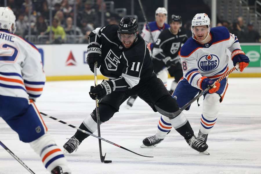 Anze Kopitar contro gli Oilers