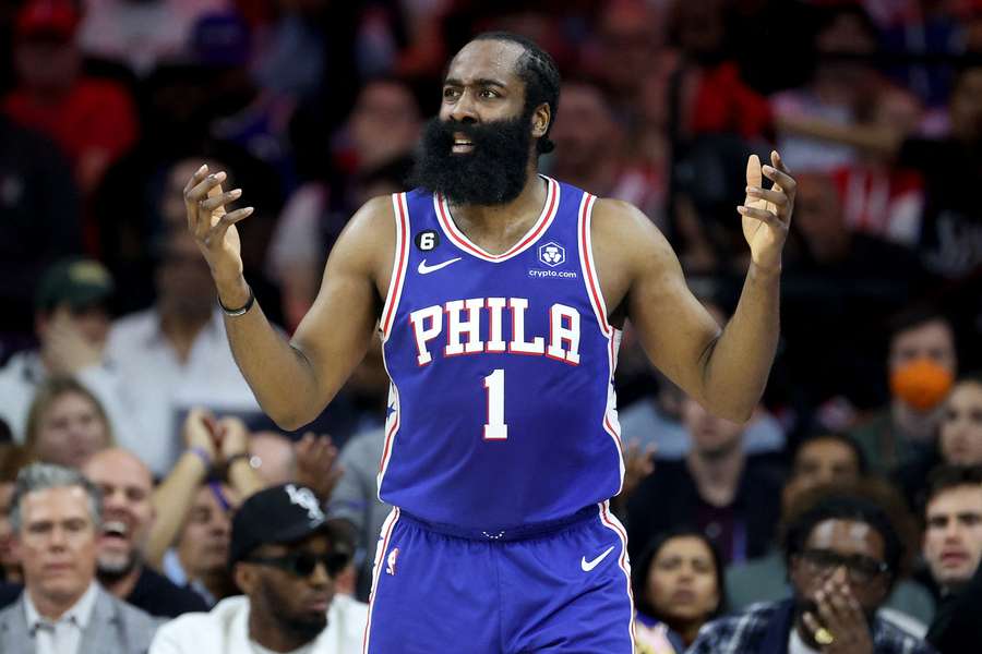 James Harden é trocado dos 76ers para o Los Angeles Clippers