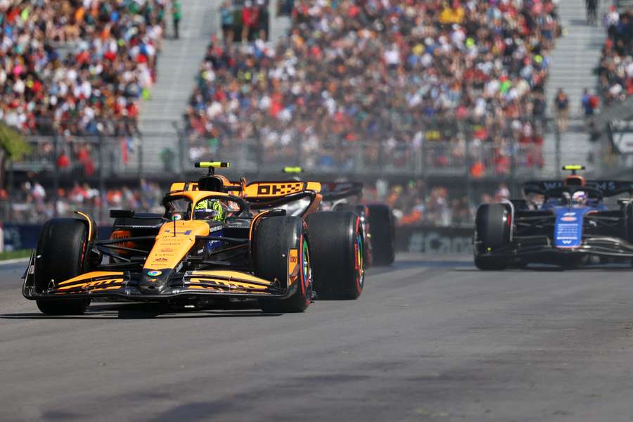 A McLaren liderou o primeiro treino em Montreal