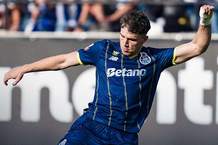 Pietuszewski pierwszy raz rozegrał 90 minut w Porto, miał udział przy obu golach