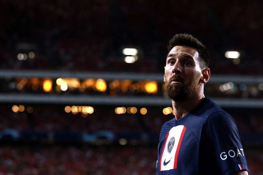 Messi out of PSG trip to Reims with minor calf injury