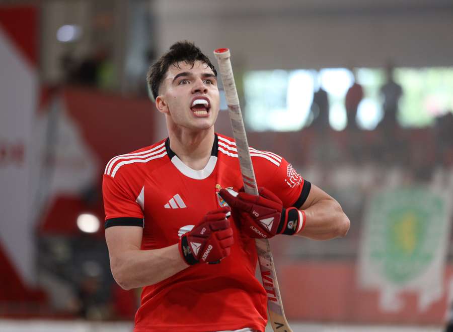 Viti celebra o seu grande golo Viti celebra o seu grande golo