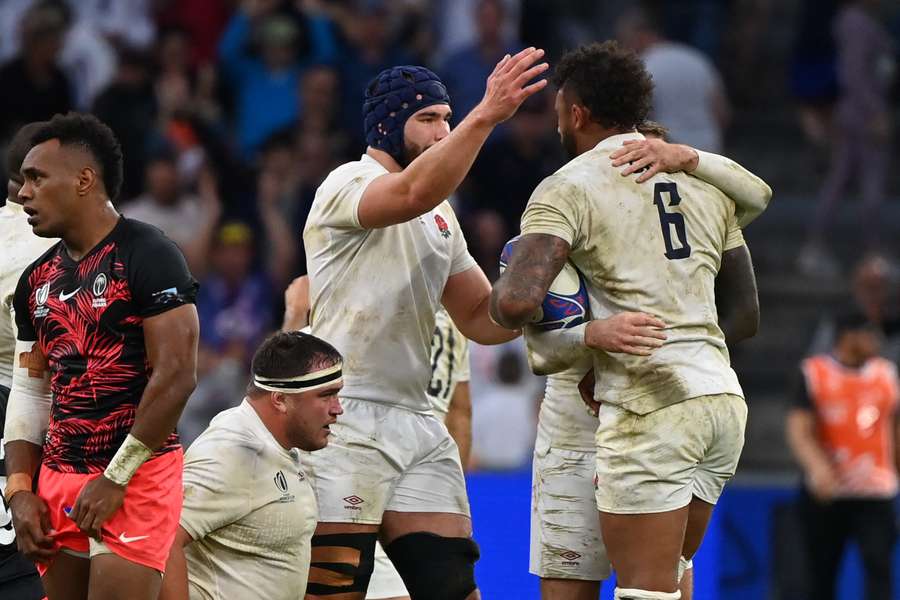 Rugby: Ford comanda vitória inglesa sobre Argentina na Copa