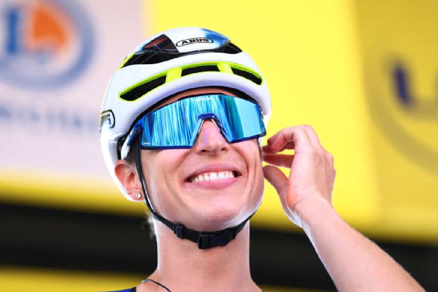 Marlen Reusser celebrates win Marlen Reusser celebrates win