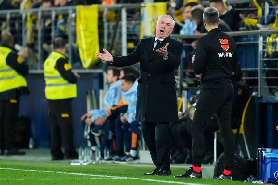Carlo Ancelotti reacts during the La Liga match between Real Madrid and Villarreal